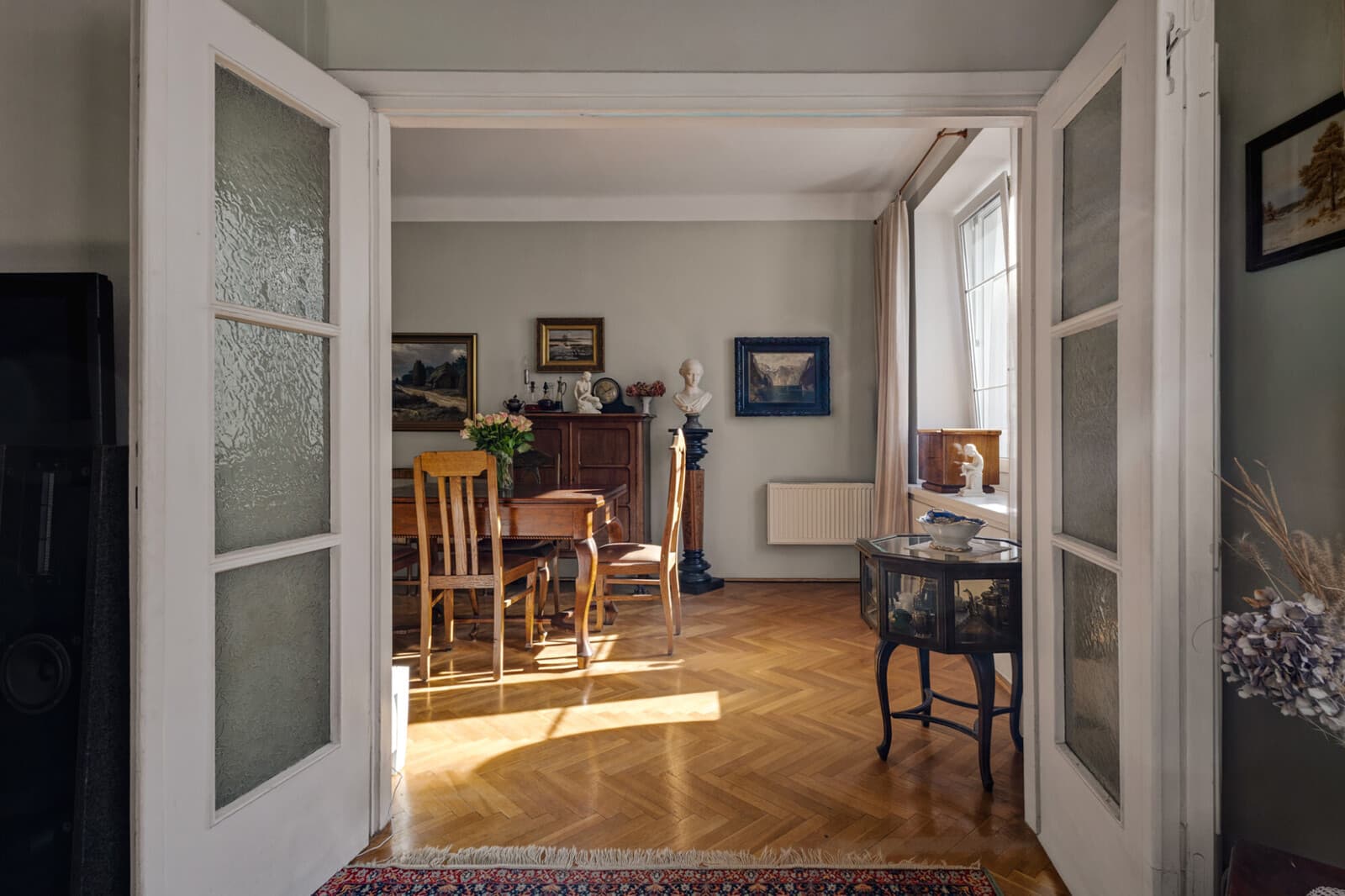 80 m² | 4 pokoje w kamienicy na Powiślu